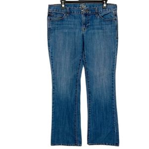 🌞 Diva high rise mom jeans blue boot cut vintage women size 10
